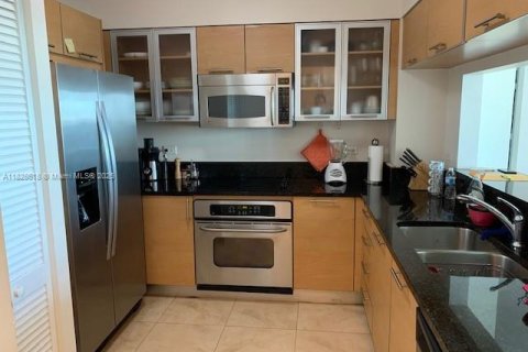 Copropriété à louer à Miami, Floride: 2 chambres, 103.77 m2 № 1957584 - photo 4
