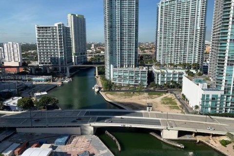 Copropriété à louer à Miami, Floride: 2 chambres, 103.77 m2 № 1957584 - photo 29