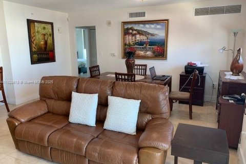 Copropriété à louer à Miami, Floride: 2 chambres, 103.77 m2 № 1957584 - photo 7