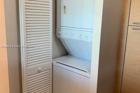 Copropriété à louer à Miami, Floride: 2 chambres, 103.77 m2 № 1957584 - photo 25