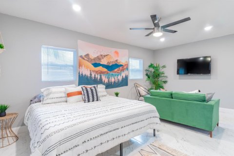 Immobilier commercial à louer à Port St. Lucie, Floride: 1 chambre, 51.1 m2 № 2247911 - photo 3