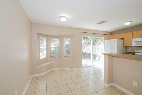 Villa ou maison à louer à Wesley Chapel, Floride: 4 chambres, 133.41 m2 № 2094598 - photo 7