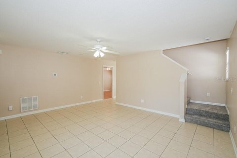 Villa ou maison à louer à Wesley Chapel, Floride: 4 chambres, 133.41 m2 № 2094598 - photo 5