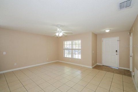 Villa ou maison à louer à Wesley Chapel, Floride: 4 chambres, 133.41 m2 № 2094598 - photo 4