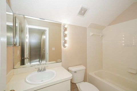 Villa ou maison à louer à Wesley Chapel, Floride: 4 chambres, 133.41 m2 № 2094598 - photo 16