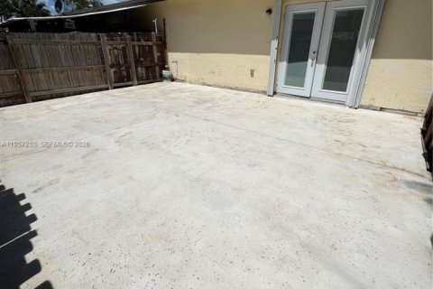 Adosado en venta en Homestead, Florida, 2 dormitorios, 85.47 m2 № 2023424 - foto 28