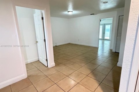 Adosado en venta en Homestead, Florida, 2 dormitorios, 85.47 m2 № 2023424 - foto 6