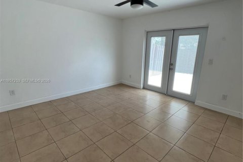 Adosado en venta en Homestead, Florida, 2 dormitorios, 85.47 m2 № 2023424 - foto 21