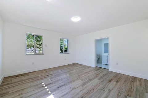 Villa ou maison à vendre à Miami, Floride: 4 chambres, 176.14 m2 № 2307986 - photo 21