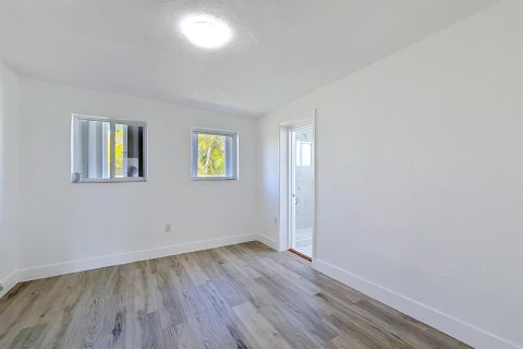 Villa ou maison à vendre à Miami, Floride: 4 chambres, 176.14 m2 № 2307986 - photo 26