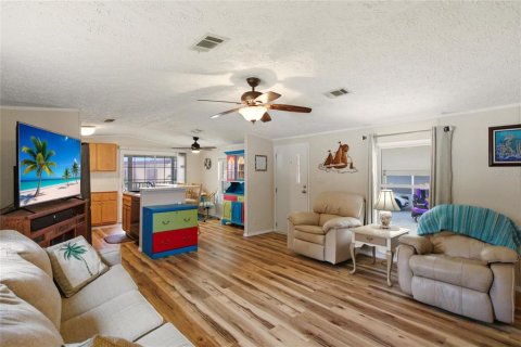 Apartment in Punta Gorda, Florida 2 bedrooms, 89.19 sq.m. № 2099496 - photo 9