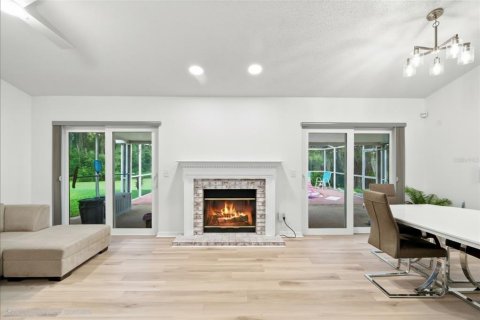 House in Valrico, Florida 3 bedrooms, 123.75 sq.m. № 2166948 - photo 3