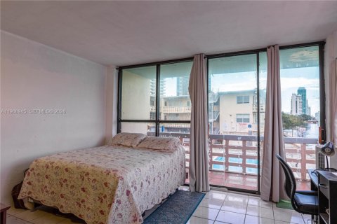 Condo in Miami Beach, Florida № 2031836 - photo 5