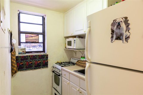 Condo in Miami Beach, Florida № 2031836 - photo 7