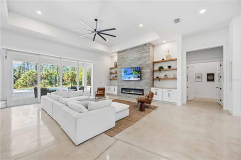 Villa ou maison à vendre à Port Charlotte, Floride: 4 chambres, 378.58 m2 № 2134993 - photo 7