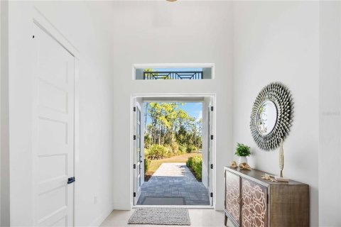 Villa ou maison à vendre à Port Charlotte, Floride: 4 chambres, 378.58 m2 № 2134993 - photo 4