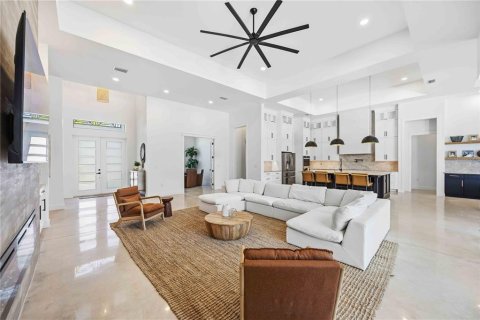 Villa ou maison à vendre à Port Charlotte, Floride: 4 chambres, 378.58 m2 № 2134993 - photo 9
