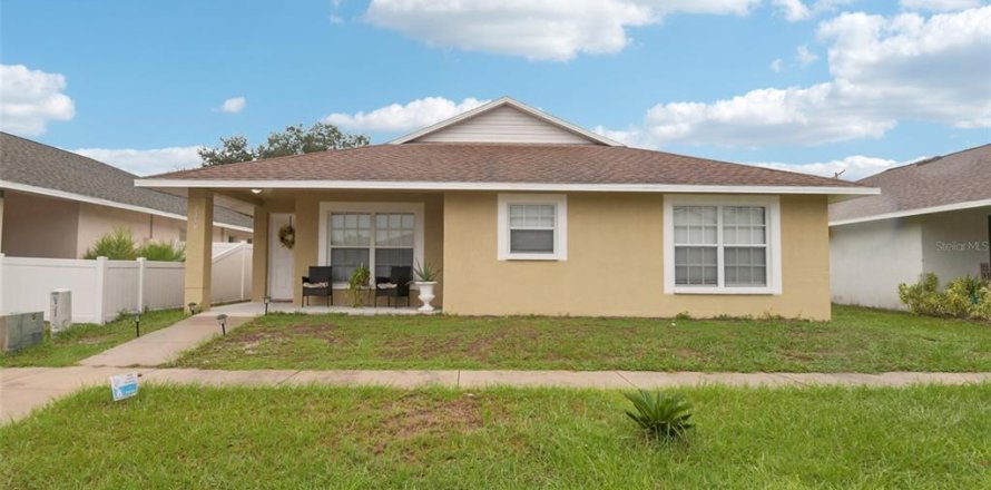 House in Ruskin, Florida 3 bedrooms, 135.92 sq.m. № 1907802