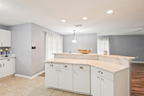 House in Ruskin, Florida 3 bedrooms, 135.92 sq.m. № 1907802 - photo 10