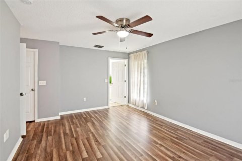 House in Ruskin, Florida 3 bedrooms, 135.92 sq.m. № 1907802 - photo 14