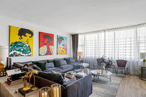 Condominio en venta en Miami Beach, Florida, 2 dormitorios, 153.29 m2 № 2192551 - foto 18