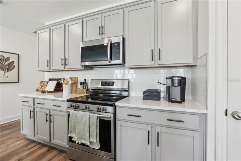 Villa ou maison à vendre à North Port, Floride: 4 chambres, 152.64 m2 № 1657110 - photo 5