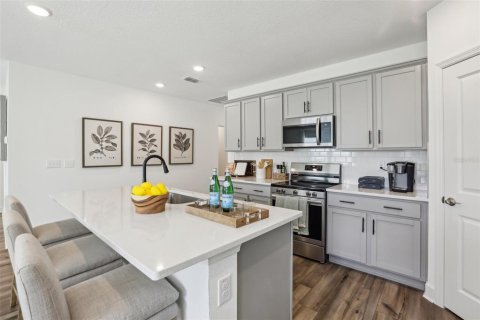 Villa ou maison à vendre à North Port, Floride: 4 chambres, 152.64 m2 № 1657110 - photo 4