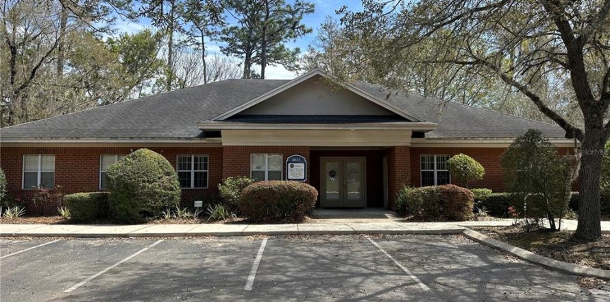 Propiedad comercial en Gainesville, Florida 116.13 m2 № 1902282