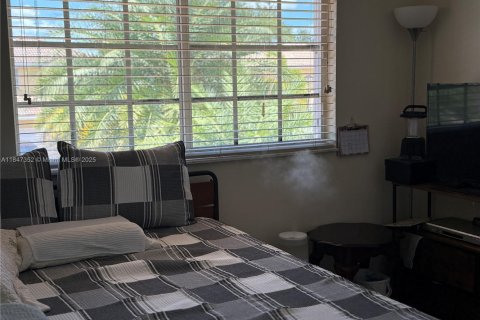 House in Sunrise, Florida 3 bedrooms, 168.62 sq.m. № 1848276 - photo 21