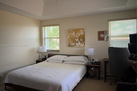House in Sunrise, Florida 3 bedrooms, 168.62 sq.m. № 1848276 - photo 18