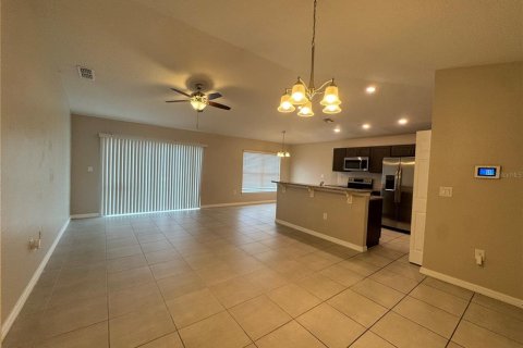 Casa en venta en Poinciana, Florida, 3 dormitorios, 117.34 m2 № 2220026 - foto 2