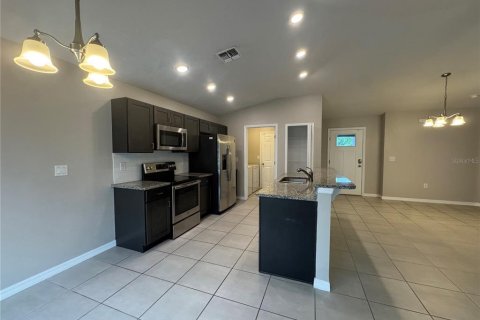 Casa en venta en Poinciana, Florida, 3 dormitorios, 117.34 m2 № 2220026 - foto 4