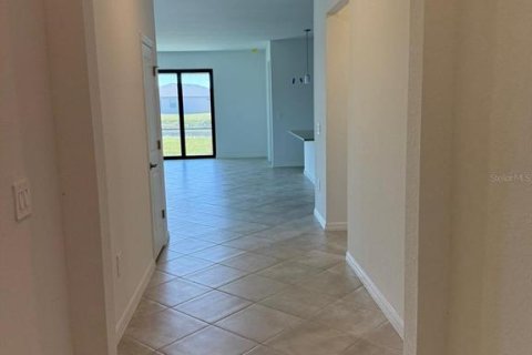 House in Port Charlotte, Florida 4 bedrooms, 188.31 sq.m. № 1903857 - photo 12