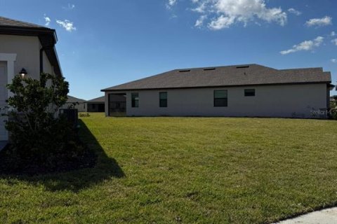 House in Port Charlotte, Florida 4 bedrooms, 188.31 sq.m. № 1903857 - photo 10