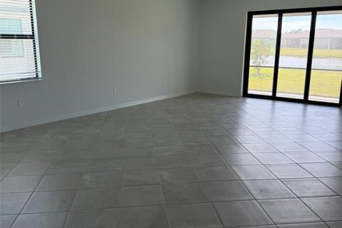 House in Port Charlotte, Florida 4 bedrooms, 188.31 sq.m. № 1903857 - photo 25