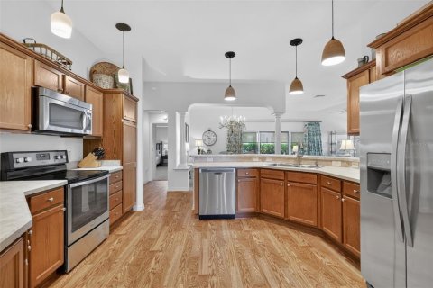 House in The Villages, Florida 3 bedrooms, 176.98 sq.m. № 2112715 - photo 24