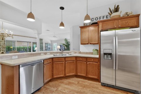 House in The Villages, Florida 3 bedrooms, 176.98 sq.m. № 2112715 - photo 21