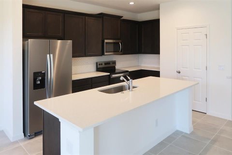 Casa en venta en Eustis, Florida, 4 dormitorios, 172.52 m2 № 1569774 - foto 5