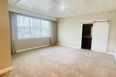 House in Saint Cloud, Florida 4 bedrooms, 219.34 sq.m. № 2134017 - photo 17