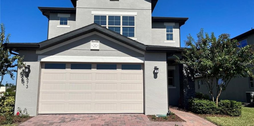 House in Saint Cloud, Florida 4 bedrooms, 219.34 sq.m. № 2134017