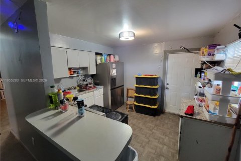 Commercial property in Homestead, Florida 145.48 sq.m. № 2009871 - photo 4