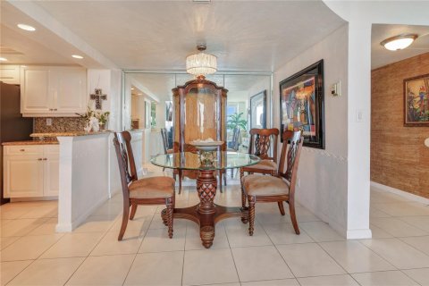 Copropriété à vendre à Fort Lauderdale, Floride: 2 chambres, 140.56 m2 № 2179062 - photo 10