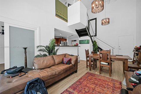 Copropriété à louer à Miami Beach, Floride: 2 chambres, 132.29 m2 № 2257781 - photo 3