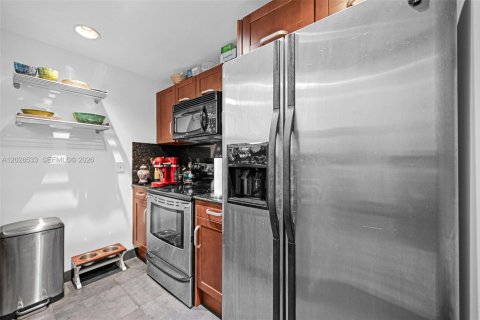 Copropriété à louer à Miami Beach, Floride: 2 chambres, 132.29 m2 № 2257781 - photo 11
