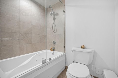 Copropriété à louer à Miami Beach, Floride: 2 chambres, 132.29 m2 № 2257781 - photo 19