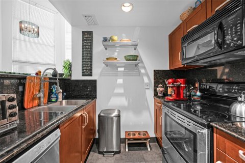 Copropriété à louer à Miami Beach, Floride: 2 chambres, 132.29 m2 № 2257781 - photo 14