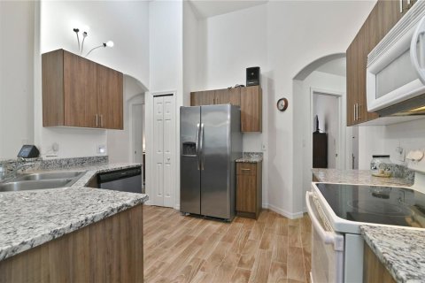 House in Kissimmee, Florida 4 bedrooms, 177.91 sq.m. № 1625115 - photo 9