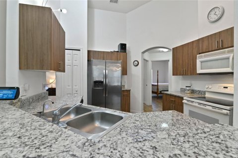 House in Kissimmee, Florida 4 bedrooms, 177.91 sq.m. № 1625115 - photo 11