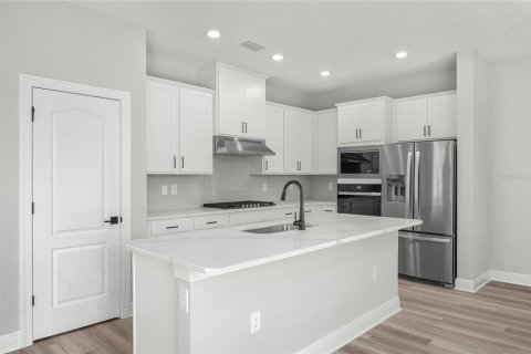 Villa ou maison à vendre à Kissimmee, Floride: 6 chambres, 252.14 m2 № 2349430 - photo 4
