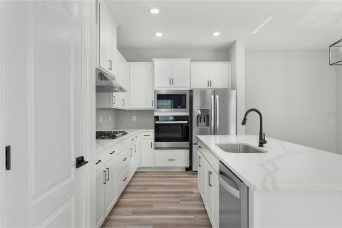 Villa ou maison à vendre à Kissimmee, Floride: 6 chambres, 252.14 m2 № 2349430 - photo 5